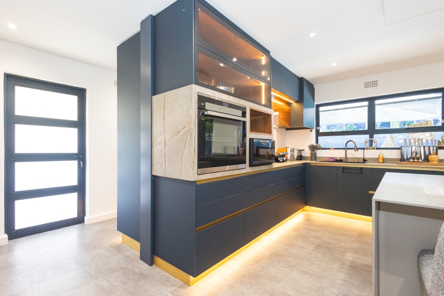 4 Bedroom Property for Sale in Loevenstein Western Cape